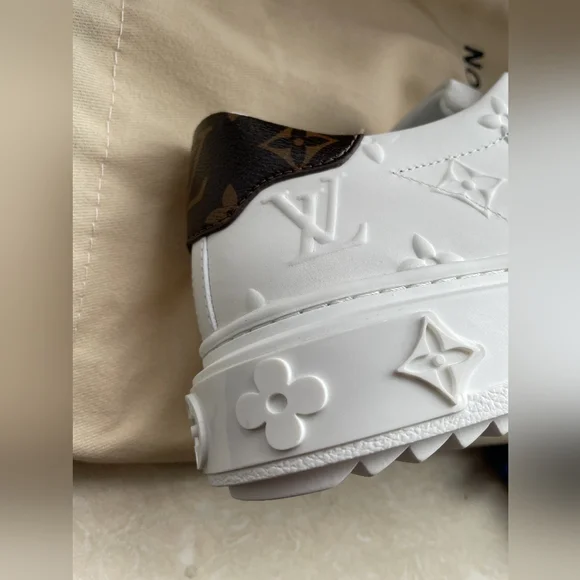 Louis Vuitton Time Out Sneakers - Picture 9 of 13